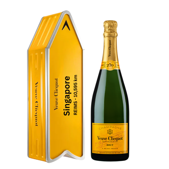 Veuve Clicquot Champagne - Yellow Label Arrow Gift Box Limited Edition (Customization) 750ml