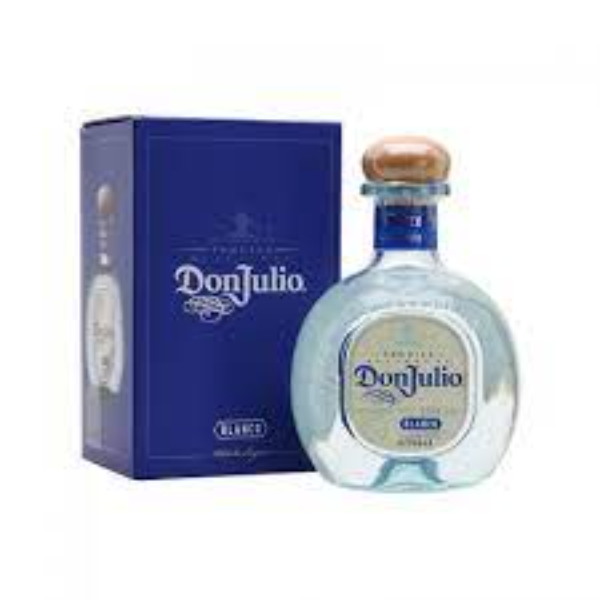 Limited Edition: Christmas Snow Globe Don Julio Blanco | 750ml